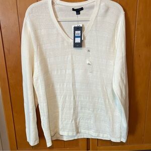 NWT Tommy Hilfiger Cream V-Neck Sweater